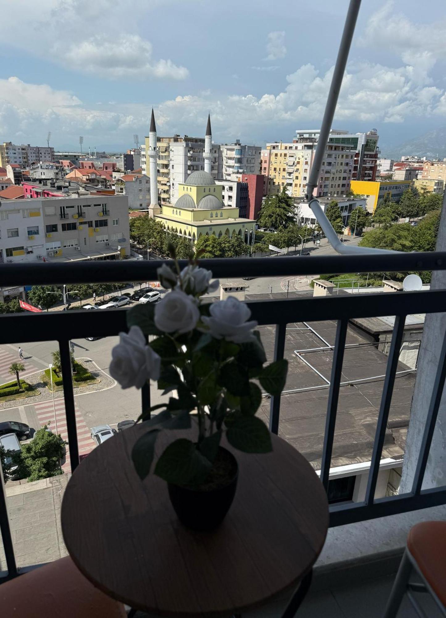 Amy'S Luxury Appartment Shkodër Exteriör bild