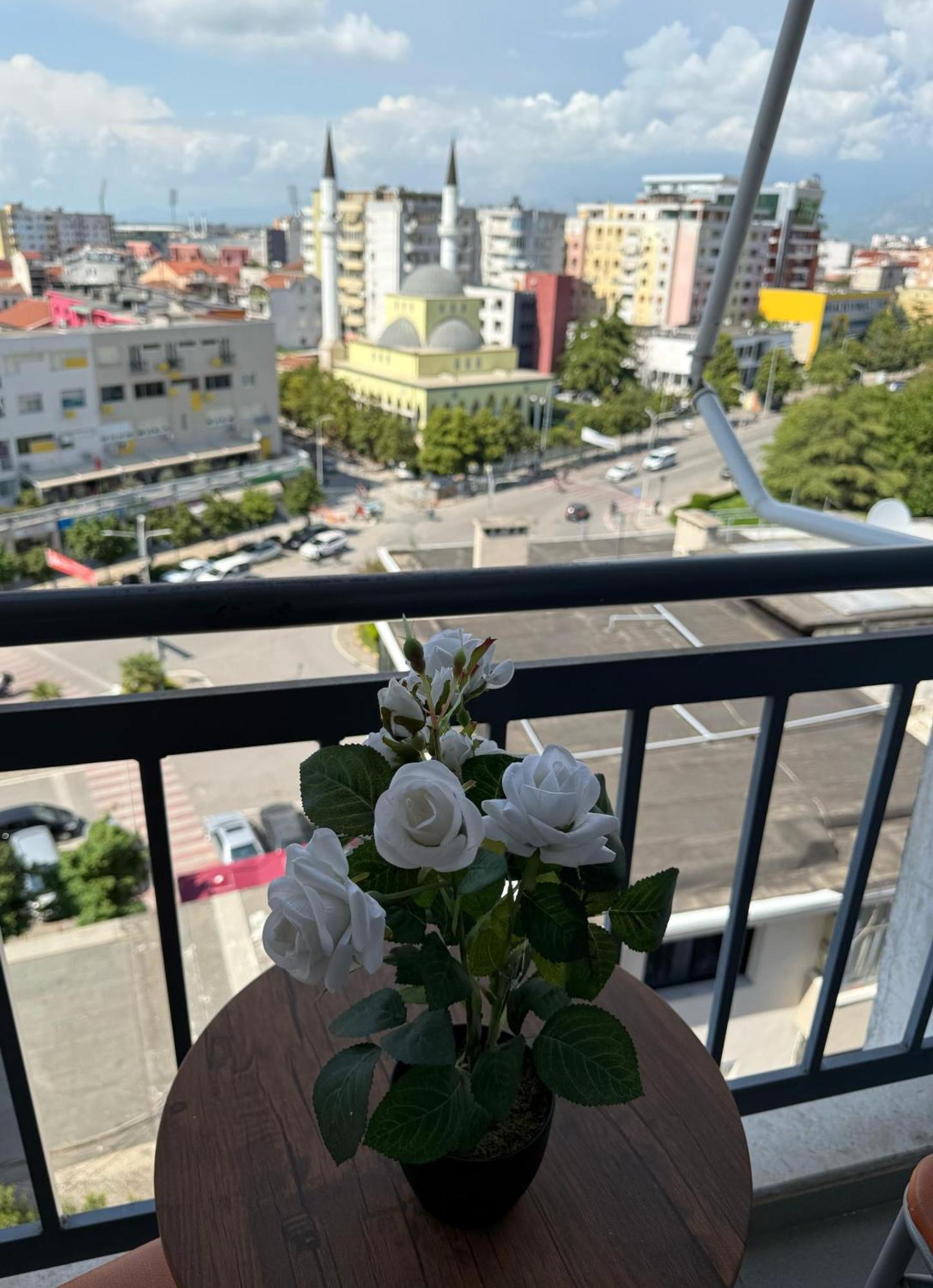 Amy'S Luxury Appartment Shkodër Exteriör bild